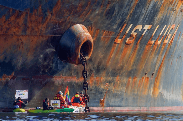 Активісти Greenpeace закликали уряд Норвегії заборонити імпорт російського викопного палива
