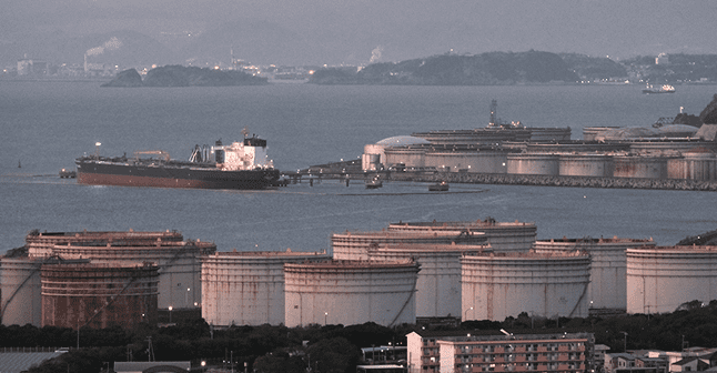 Середньодобовий обсяг морського експорту російської сирої нафти за тиждень скоротився на 14% — 3,55 млн барелів на добу