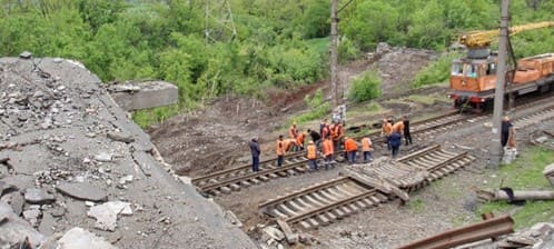 Російські окупанти заявили про початок залізничних перевезень в Маріуполь, Бердянськ і Херсон