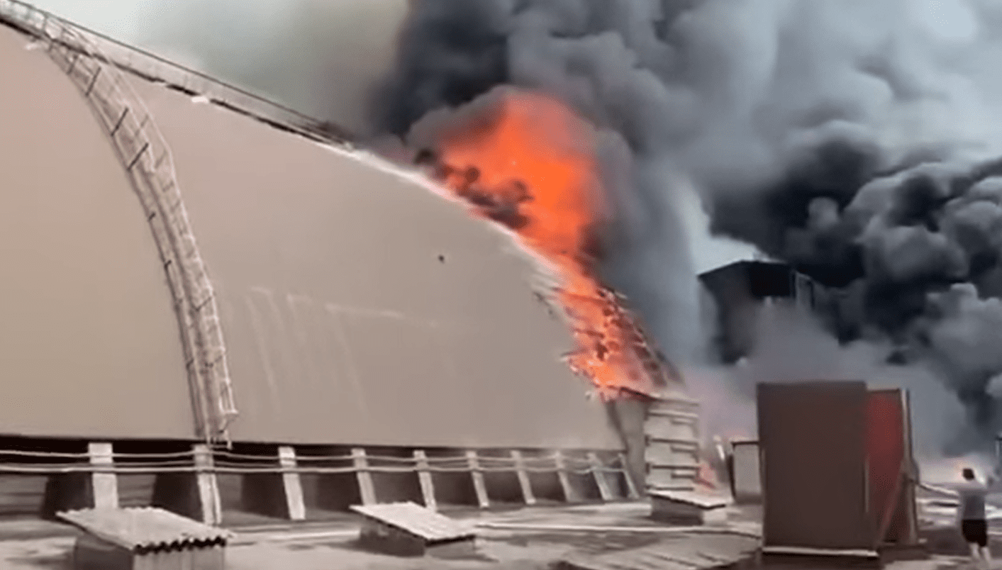 За ці вихідні до Маріупольського порту вдруге зайшло судно окупантів для викрадення металопрокату та російські війська завдали массового удару по Миколаївському порту.