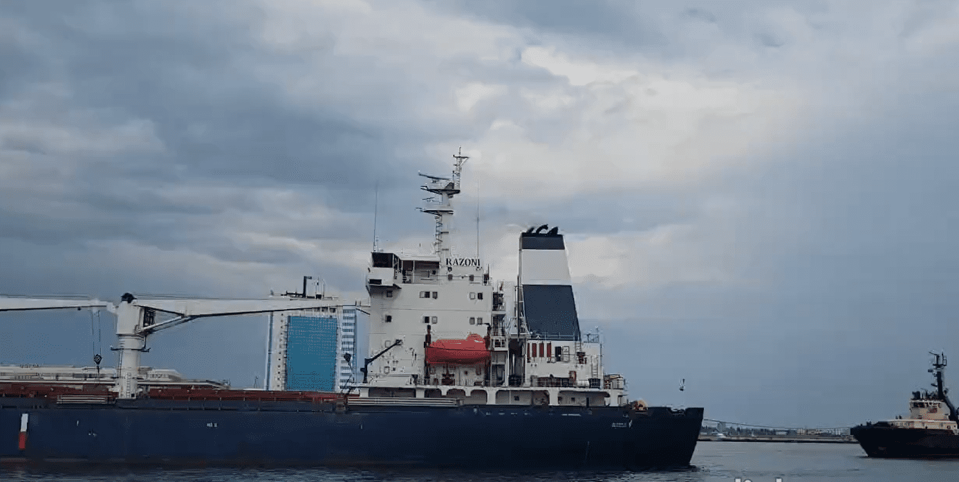 Сьогодні, вперше з 24 лютого вийшло судно з Одеського порту завантажене українським продовольством