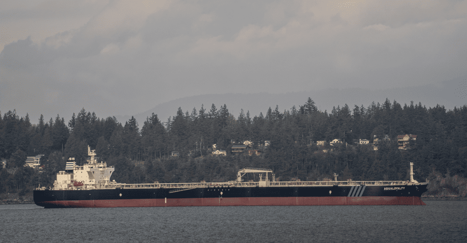 росія на ринці нафти: обсяг морських перевезень скоротився майже на 60%